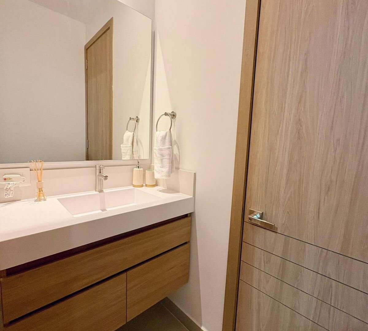 Jacuzzi Privado Con Vista A La Laguna De Baía Kristal Cartagena